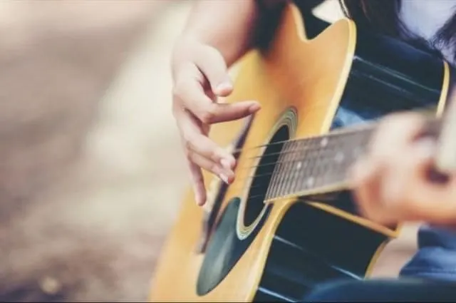 Toque o Básico de Violão em 6 Semanas