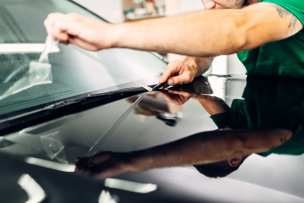 Curso de Instalação de Película Automotiva e Arquitetônica