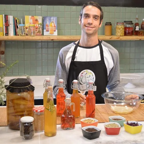 Curso de Kombucha Artesanal com Lucas Montanari