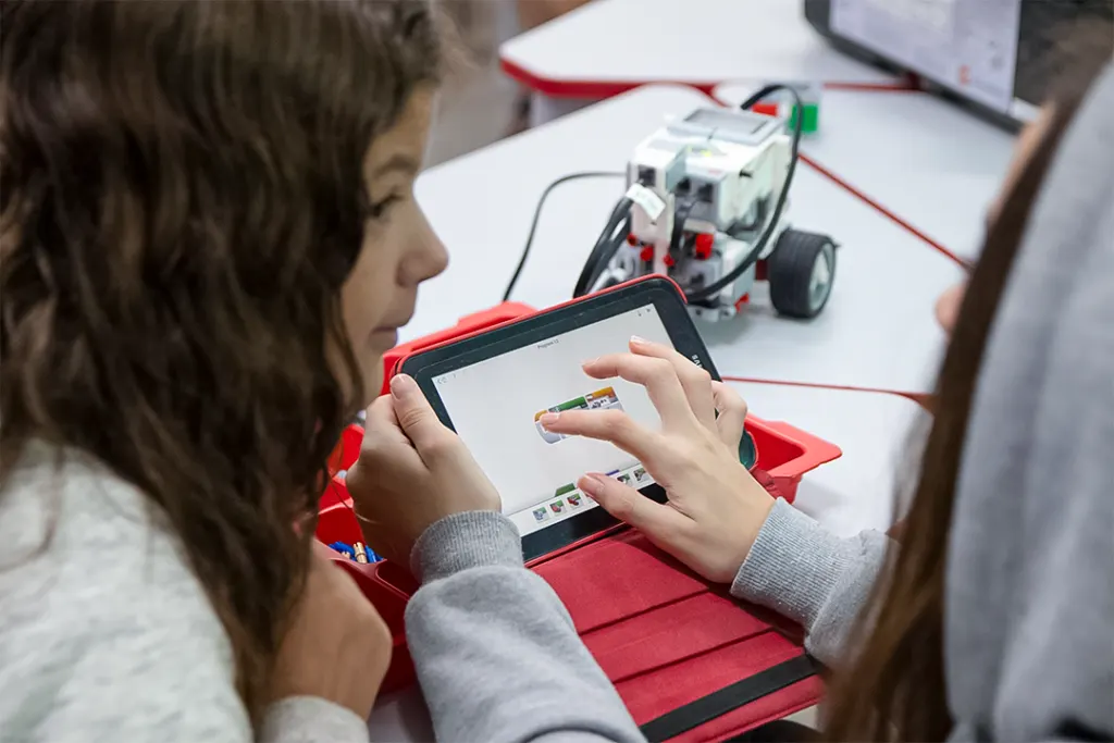 Organização Escolar e as Tecnologias Educacionais