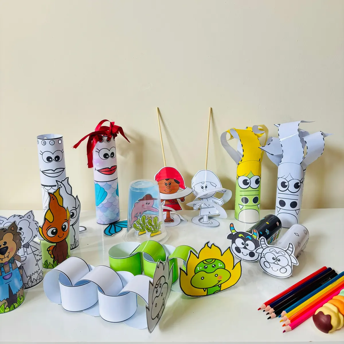 Kit de atividades lúdicas recicláveis do Folclore Brasileiro - EDUCA ARTE