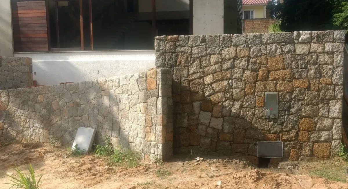 Curso de Muros de Pedras