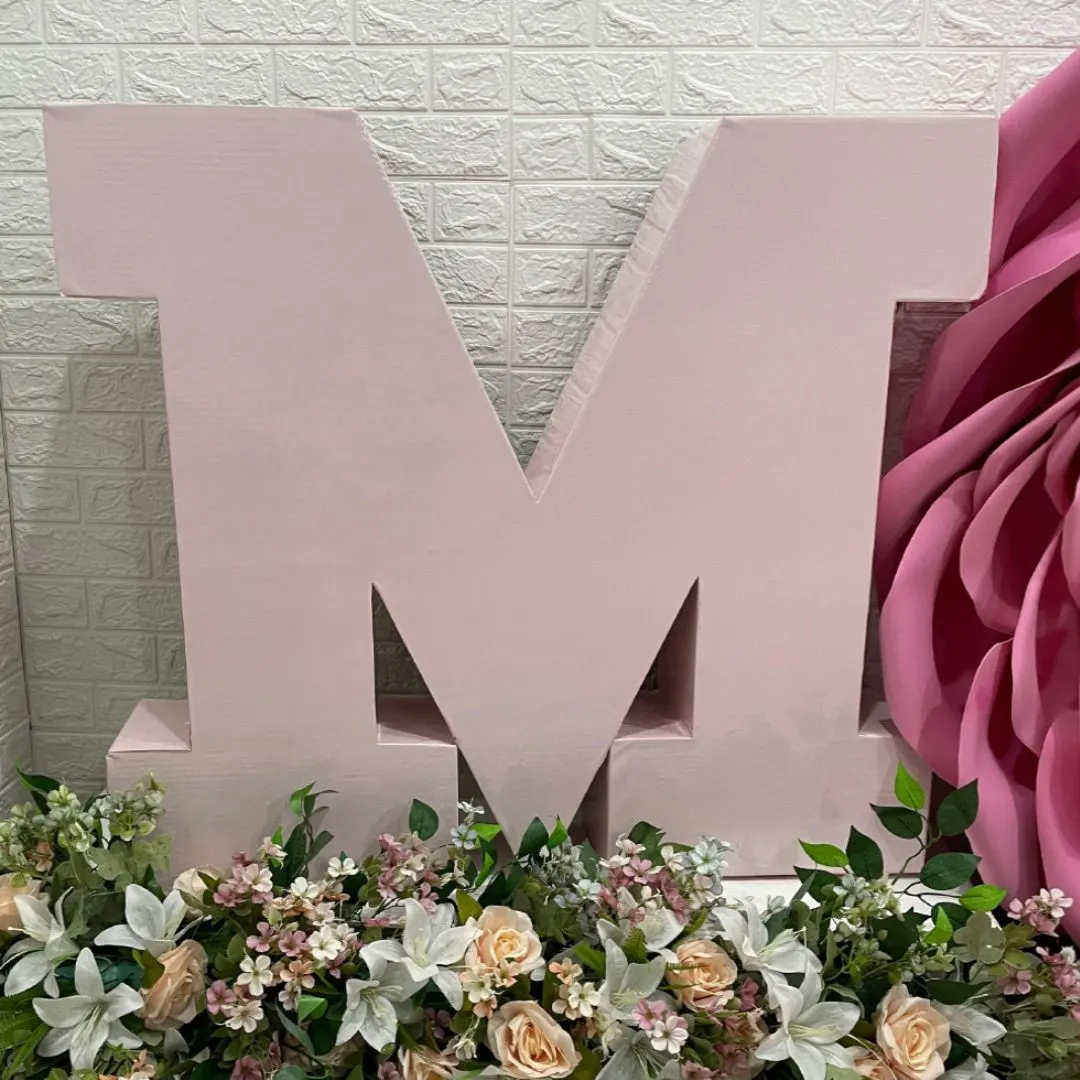 Letra M Moldes de Letra M Para Imprimir Como Fazer A letra m de papelão grande 3D para decoração de festa