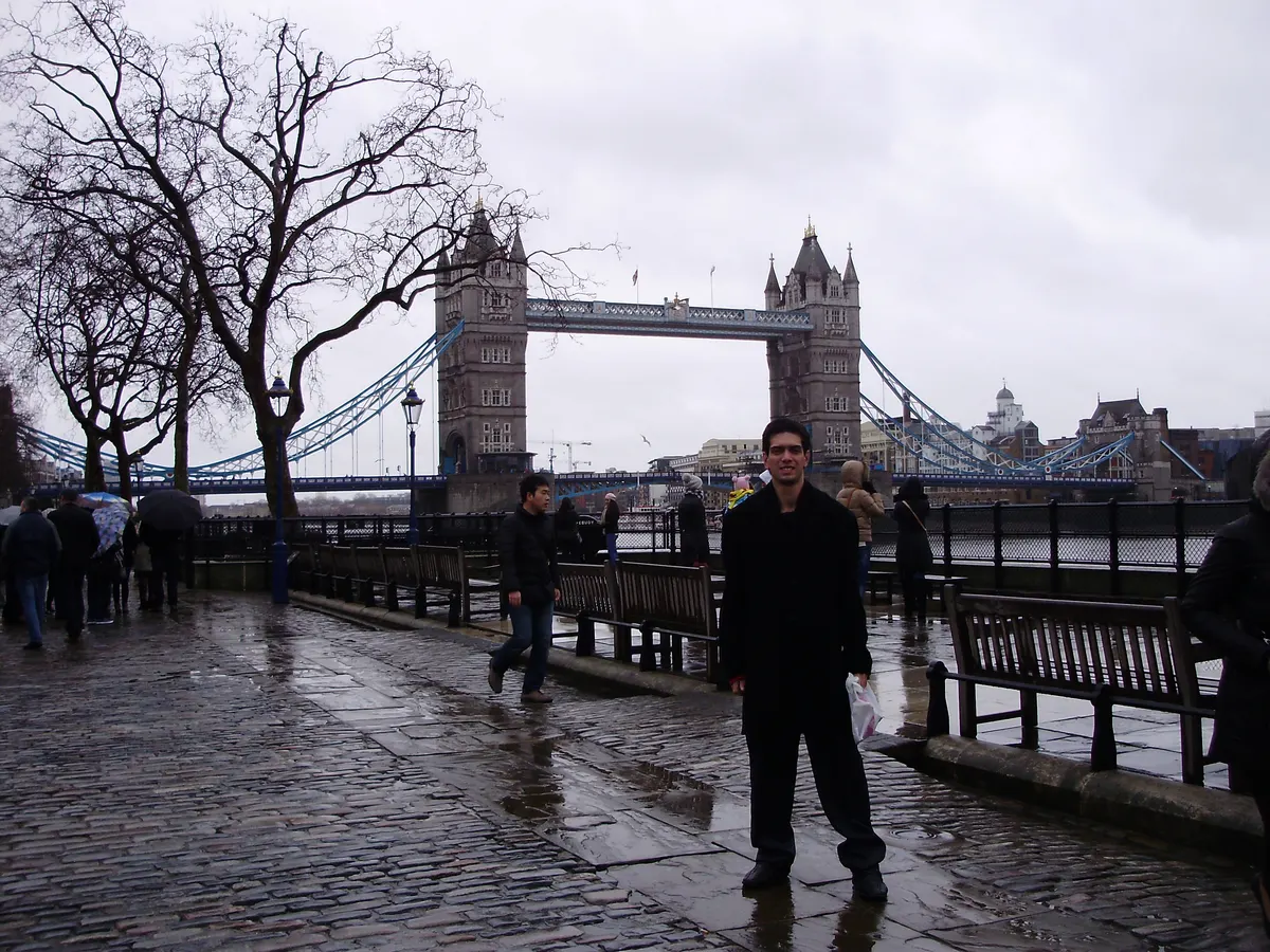 Curso de Inglês Para Viajantes e Pessoas Comuns (Professor Célio Azevedo)